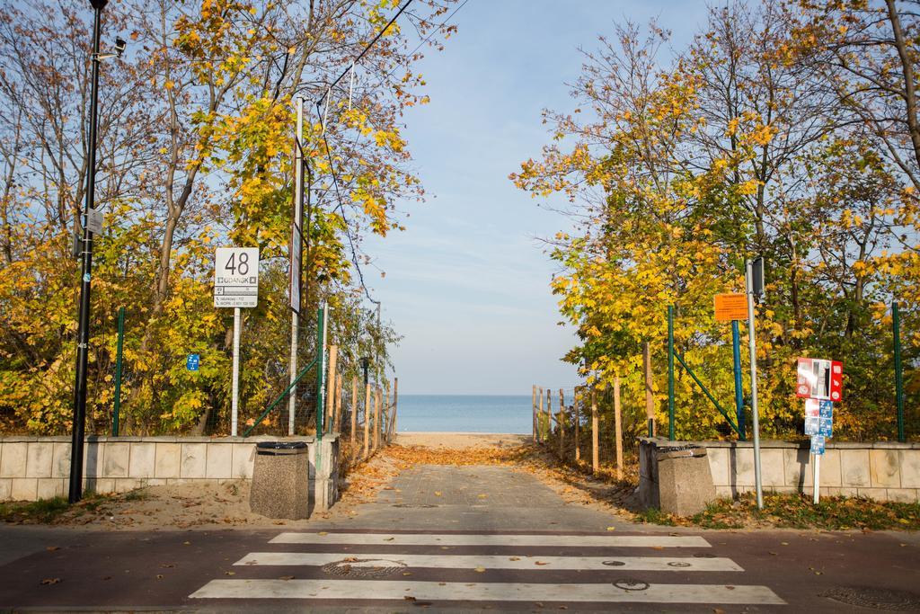 Apartament Plaza Gdansk Bagian luar foto